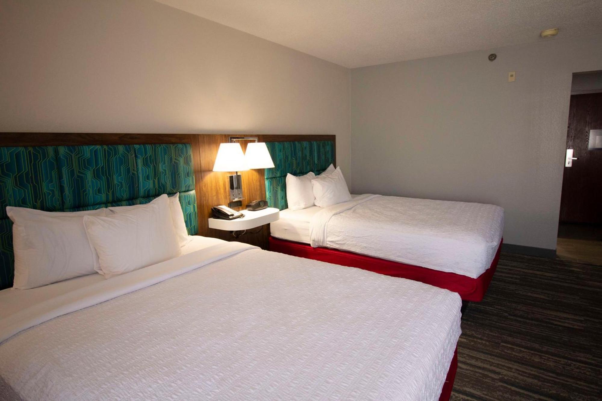 Hampton Inn Kent/Akron Area Ngoại thất bức ảnh