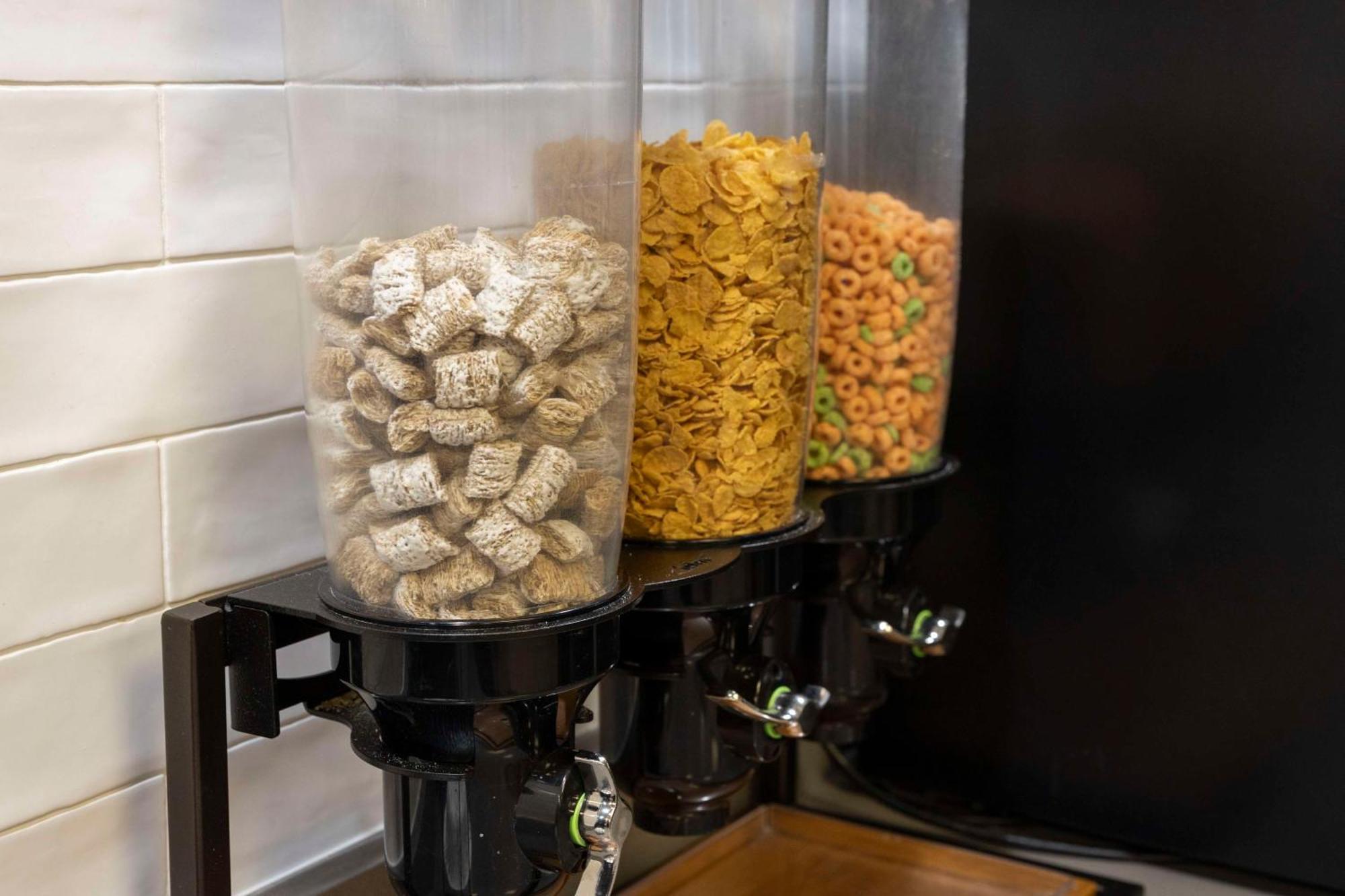 Hampton Inn Kent/Akron Area Ngoại thất bức ảnh