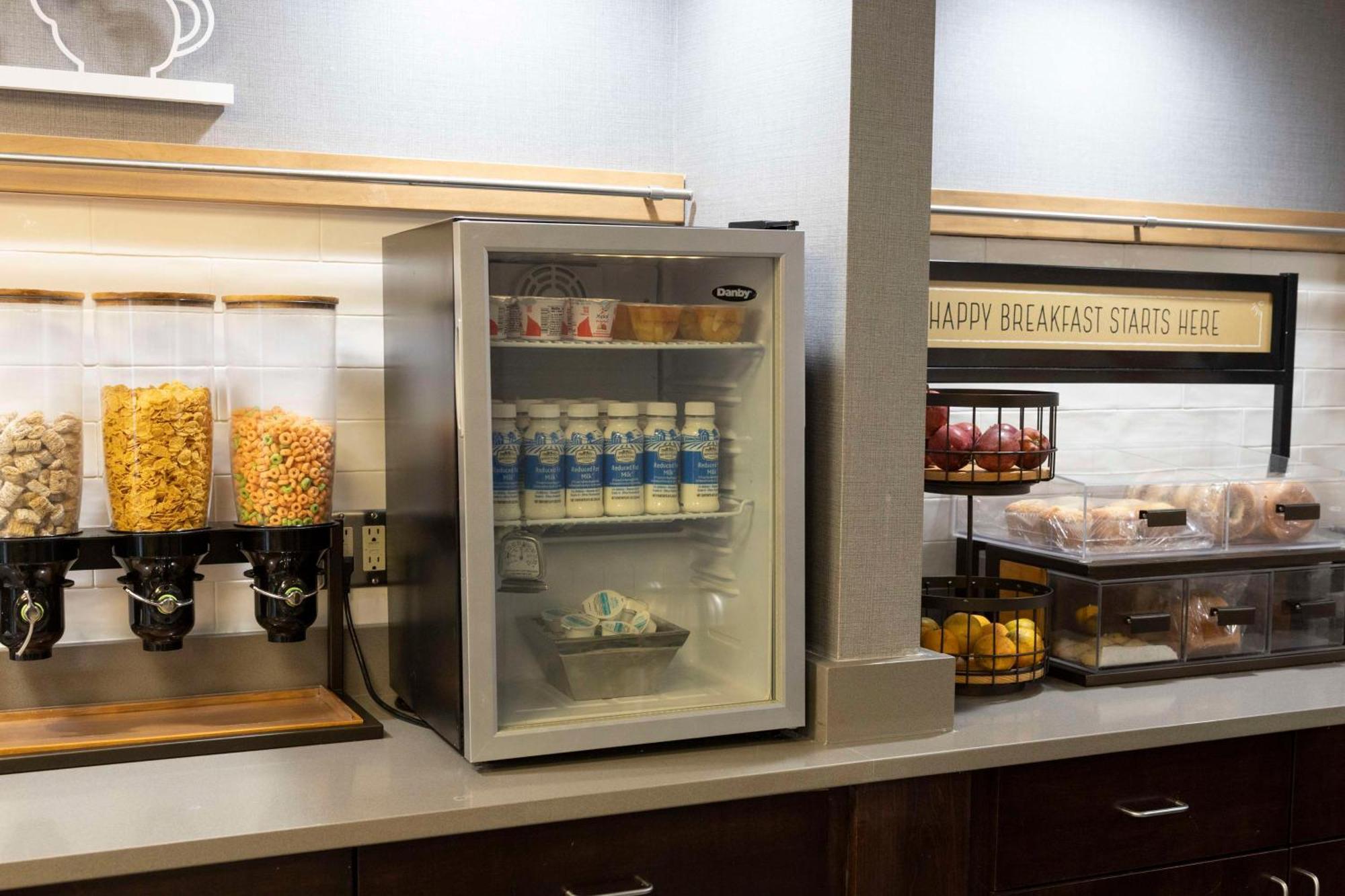 Hampton Inn Kent/Akron Area Ngoại thất bức ảnh