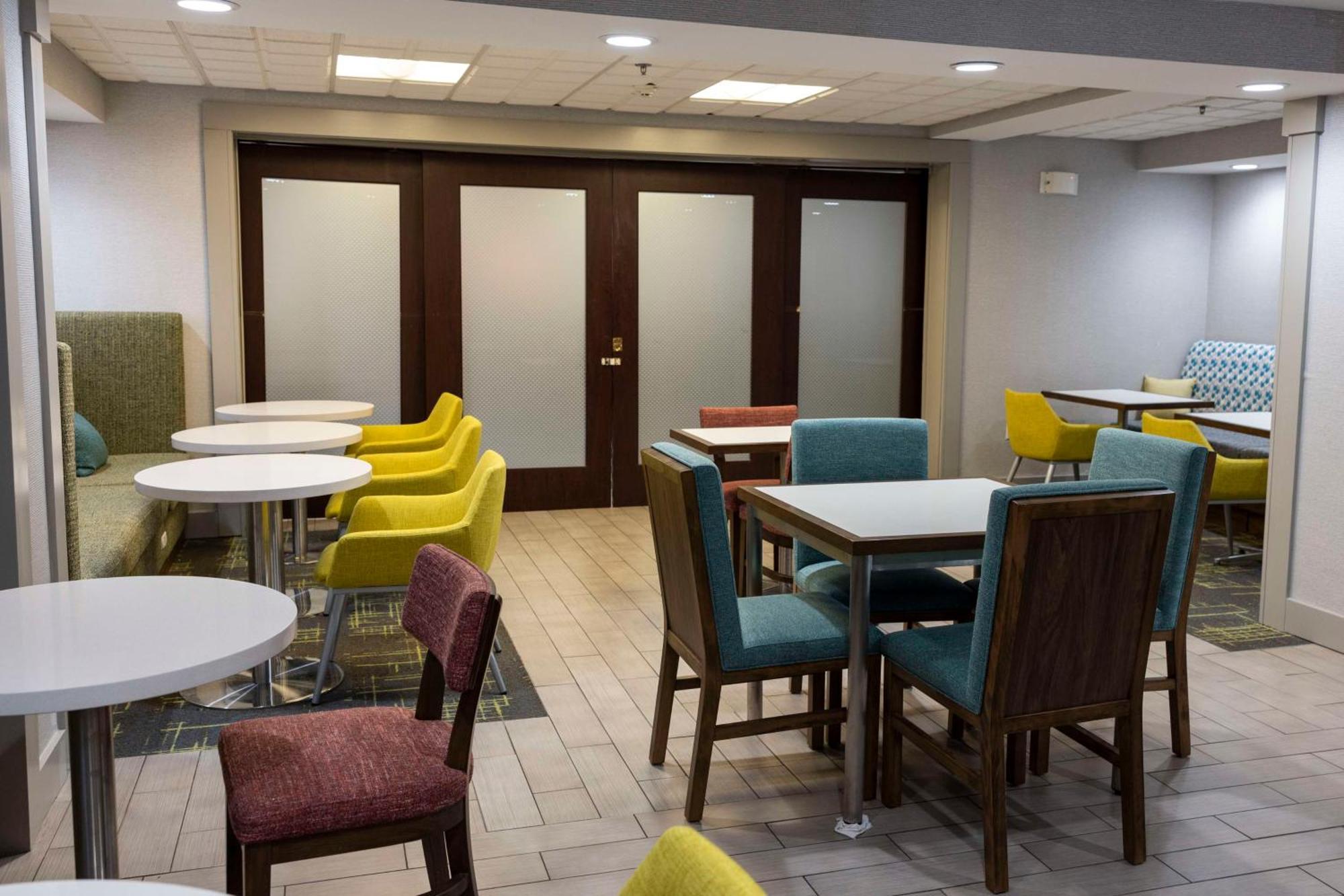 Hampton Inn Kent/Akron Area Ngoại thất bức ảnh