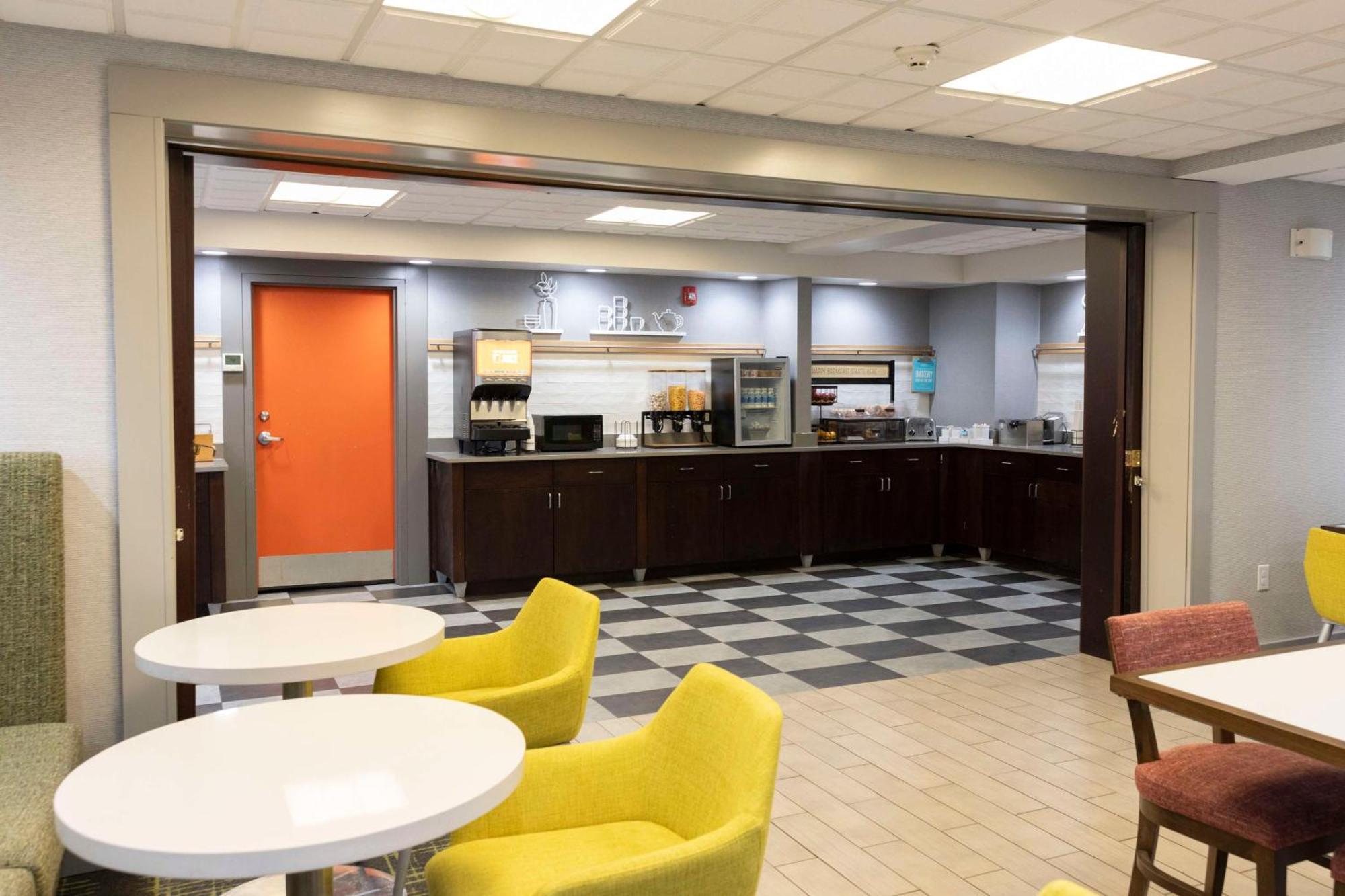 Hampton Inn Kent/Akron Area Ngoại thất bức ảnh